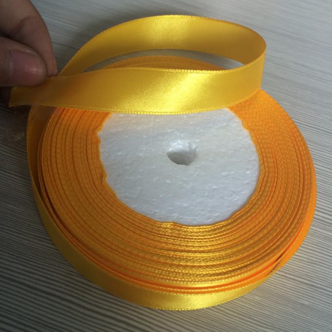 Verschiedenes Farbnormallack-Satin-Band Roll1.5 - 2cm Größen-weit Polyester 100%